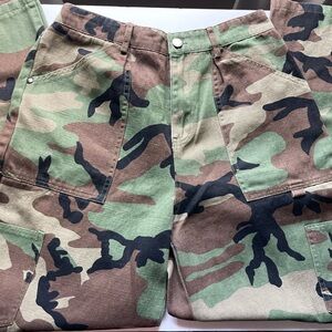 Talulah Camo pants